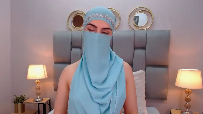 aliah-manzur