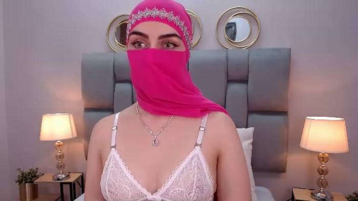 aliah-manzur