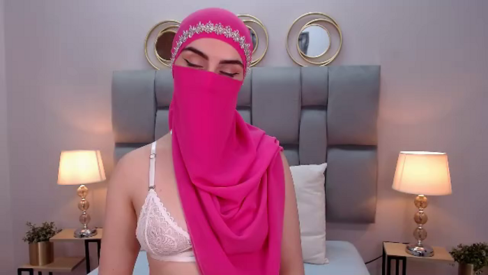 aliah-manzur