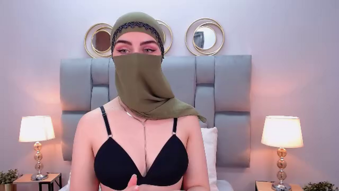 aliah-manzur