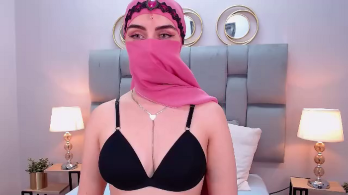 aliah-manzur