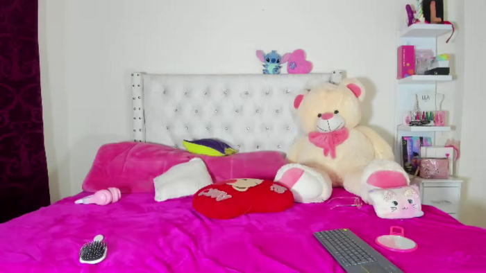 natasha-smiith