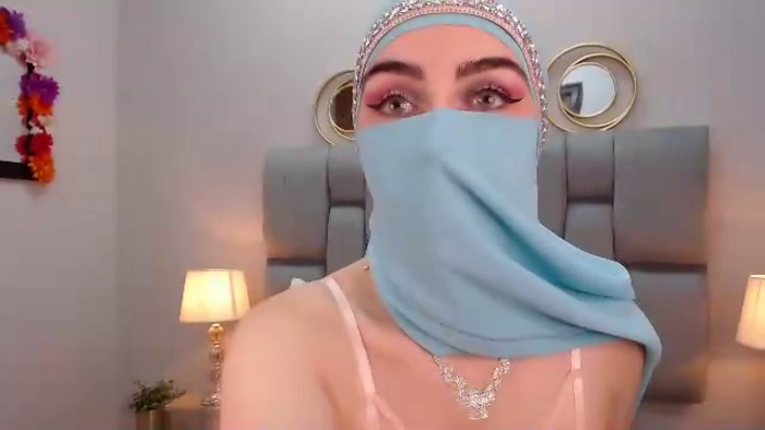 aliah-manzur