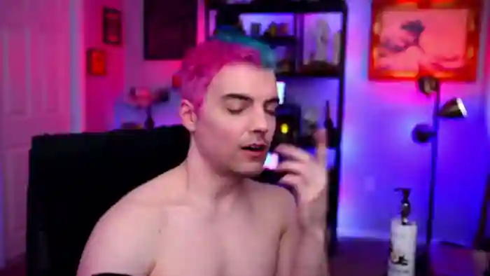 2024/07/04/flirt4free-max-hughes-05-33-41