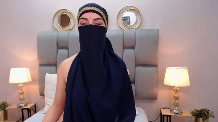 aliah-manzur