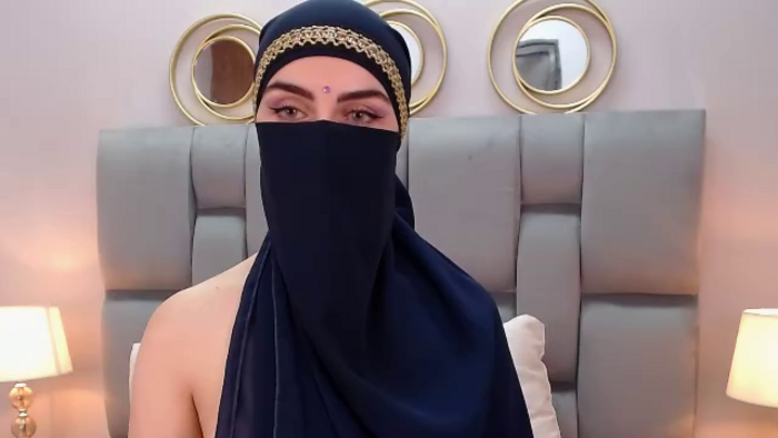 aliah-manzur