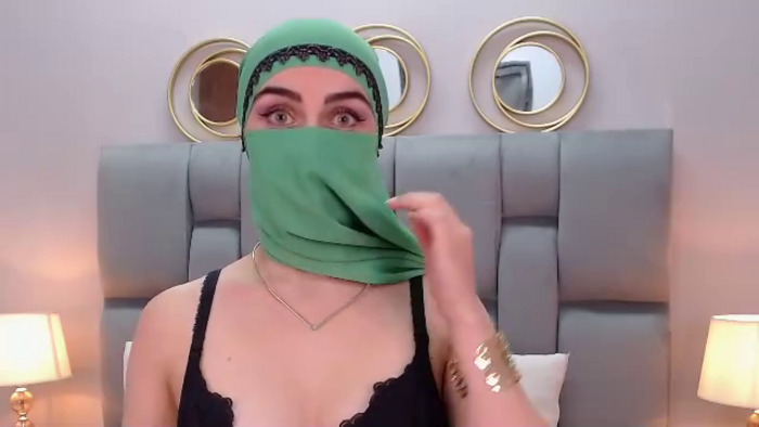 aliah-manzur