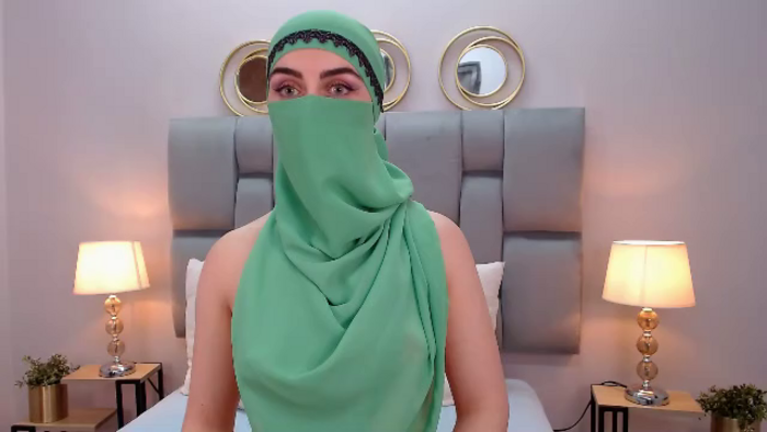 aliah-manzur