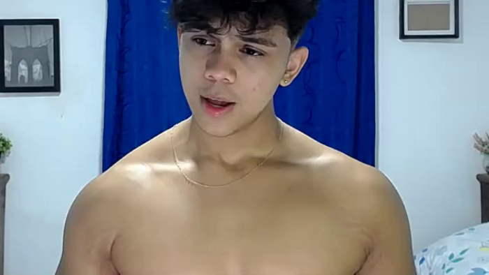 noah-prada