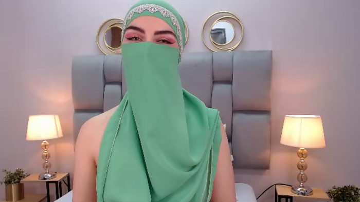 aliah-manzur