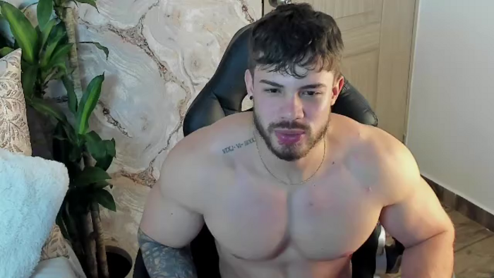 valenthino-king