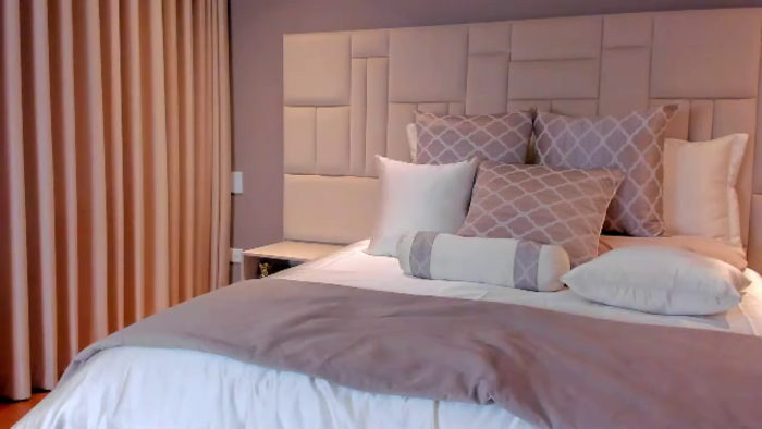 megan-hilton