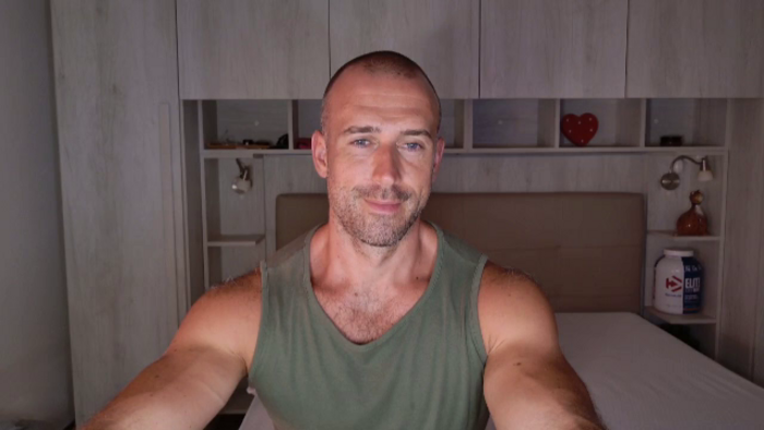 robert-smiley