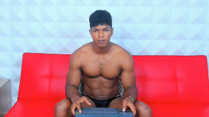 dominnic-strong