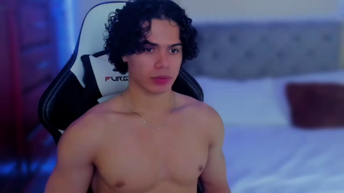 travis-lewis