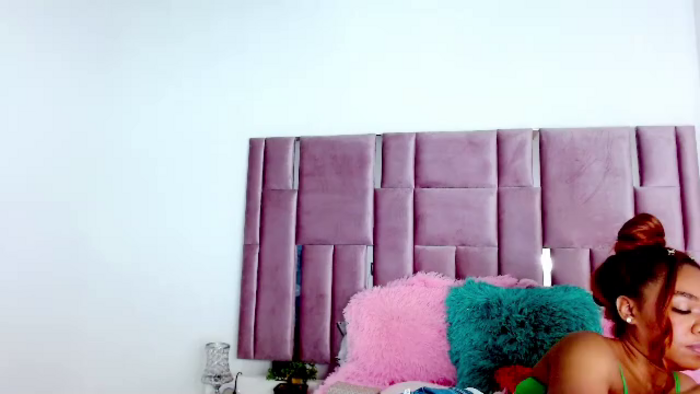 nahomy-jones