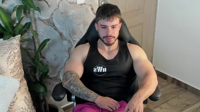 valenthino-king