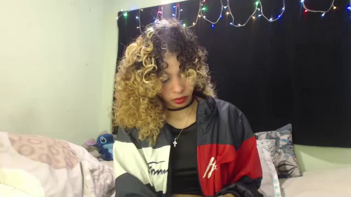 petite-ariana