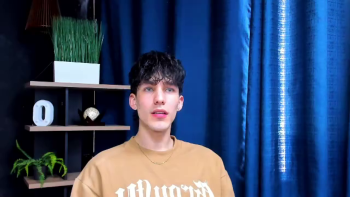 noah-brigth