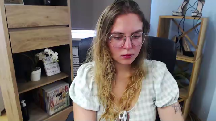 zoey-starx