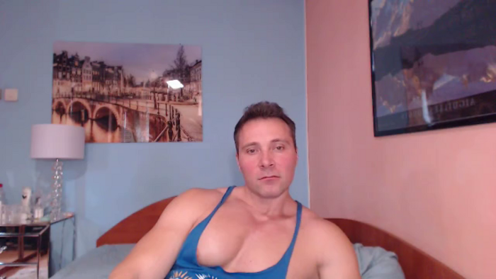 hunky-muscle