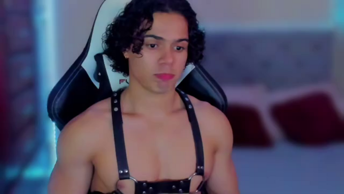 travis-lewis