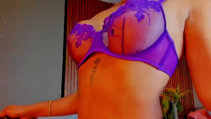 samanthaa-fox