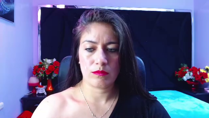 sara-squiirt