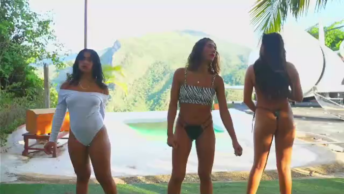 island-girls