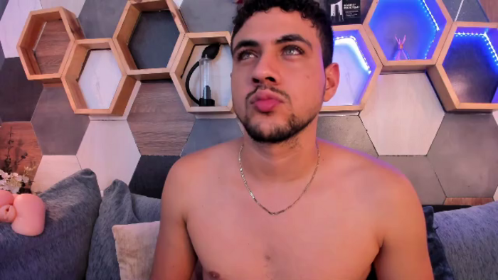 paul-riveraa