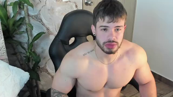 valenthino-king