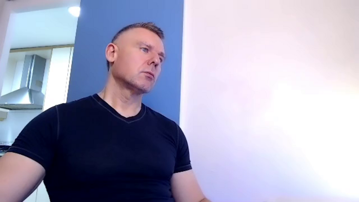 tom-fox