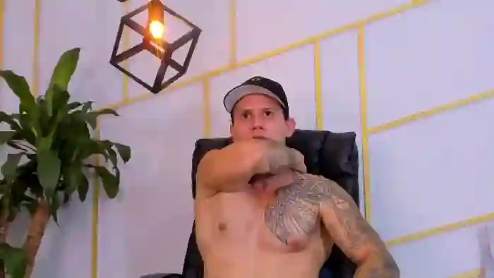 2024/08/08/flirt4free-scott-clark-00-59-40