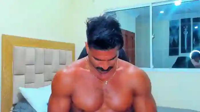 2024/08/08/flirt4free-sebasstian-toro-01-00-35