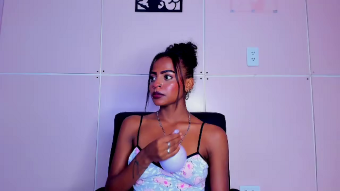 hylari-banks