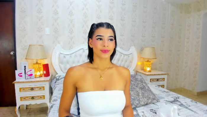 tiara-rosse