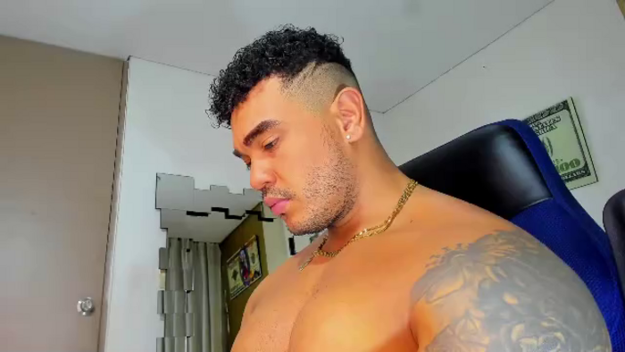 zeus-strong