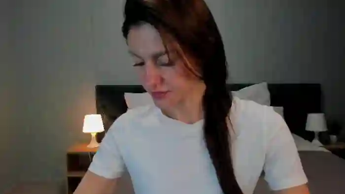 2024/08/13/flirt4free-katrina-y-04-01-02