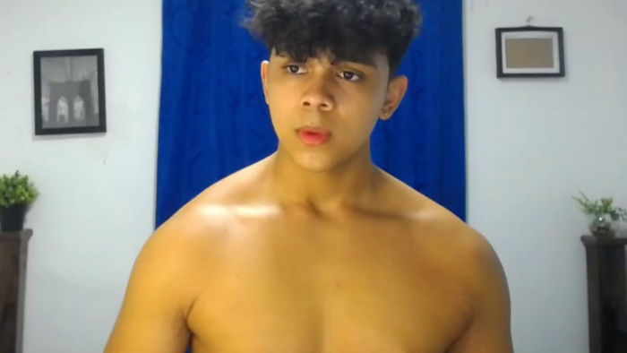 noah-prada