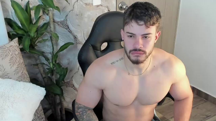 valenthino-king