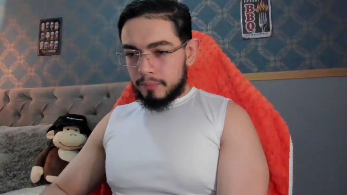 luigi-white