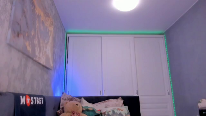 moni-fox