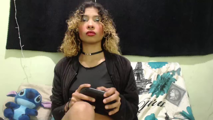 petite-ariana
