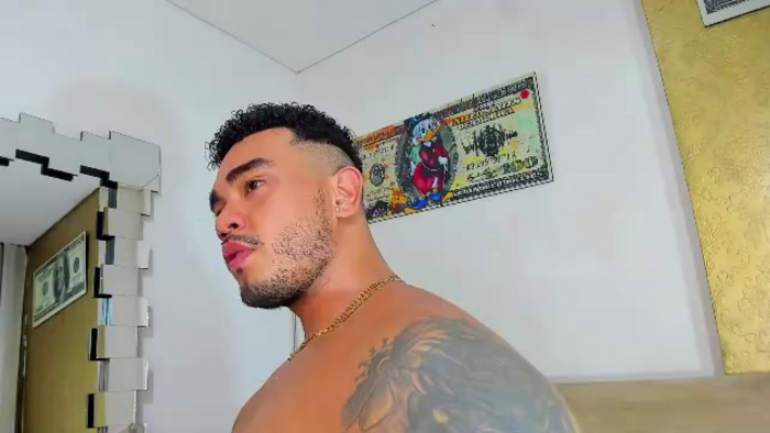 zeus-strong