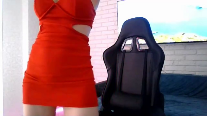 miss-milana-fox