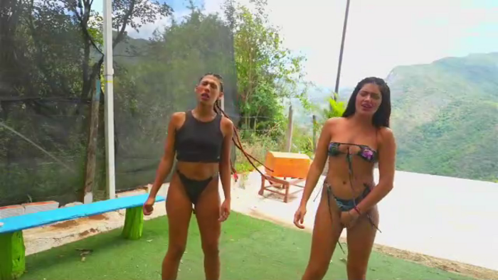 island-girls