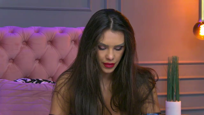 nicole-diva