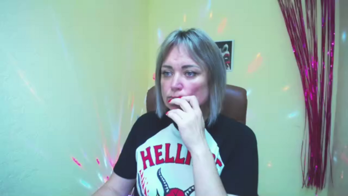 sneaky-kate