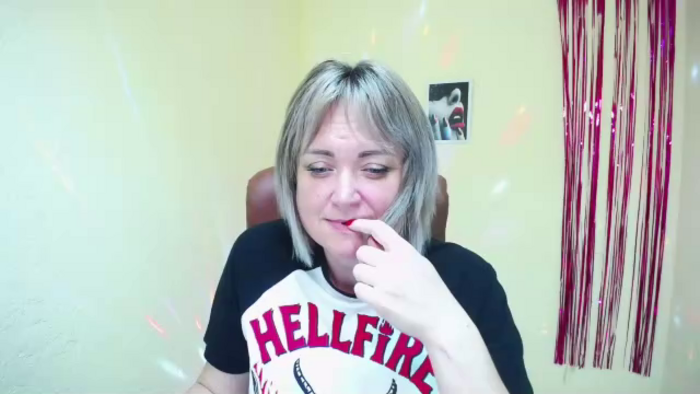 sneaky-kate