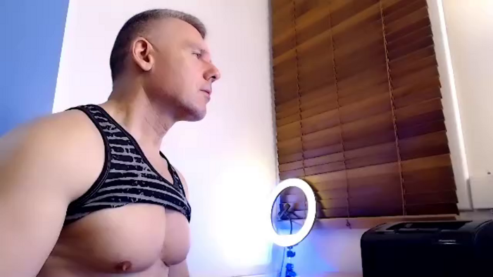 tom-fox